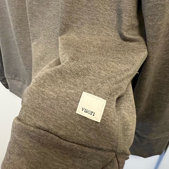 Vuori Halo Essential Hoodie - Picture 3 of 7